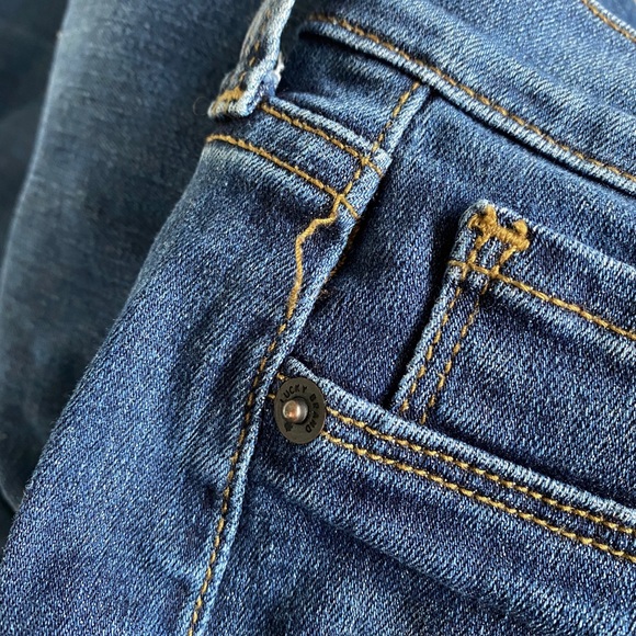 Lucky Brand Brooke Legging Jean - Picture 5 of 5